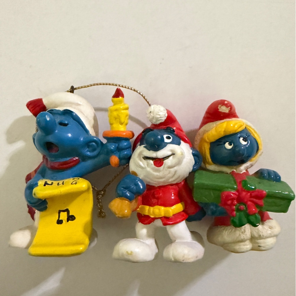 Vintage 1982 Smurf Christmas Figures and  Ornament